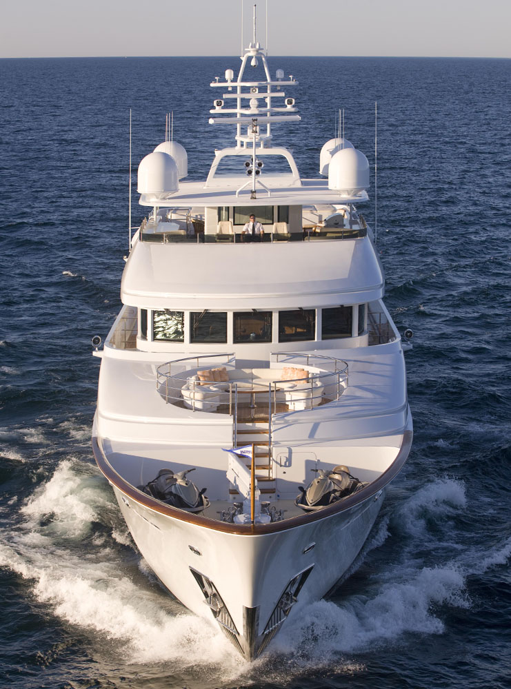 Vripack - yacht design - Ingot - deck view