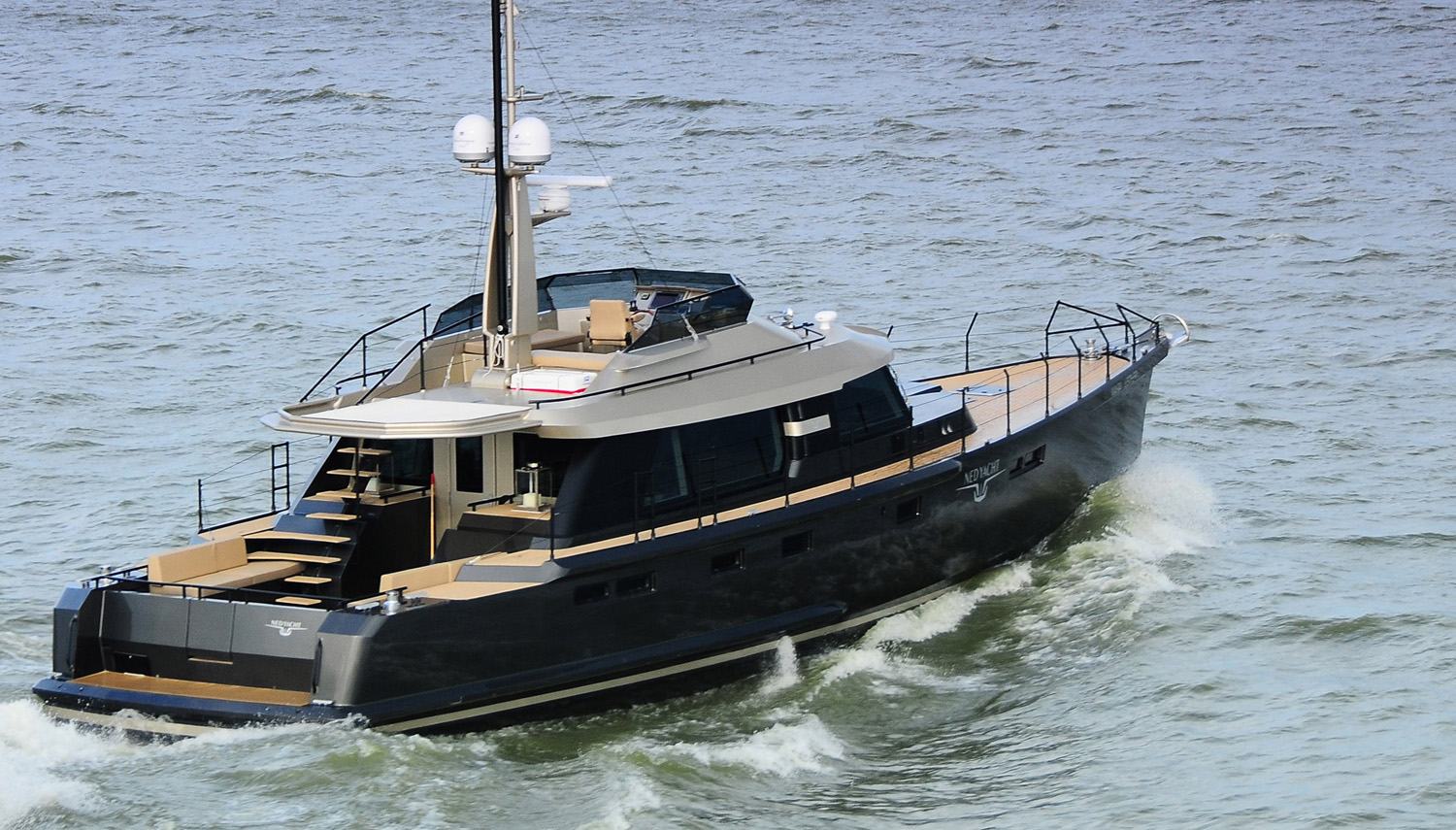 VRIPACK - NED70 - Exterior boat - Cruising