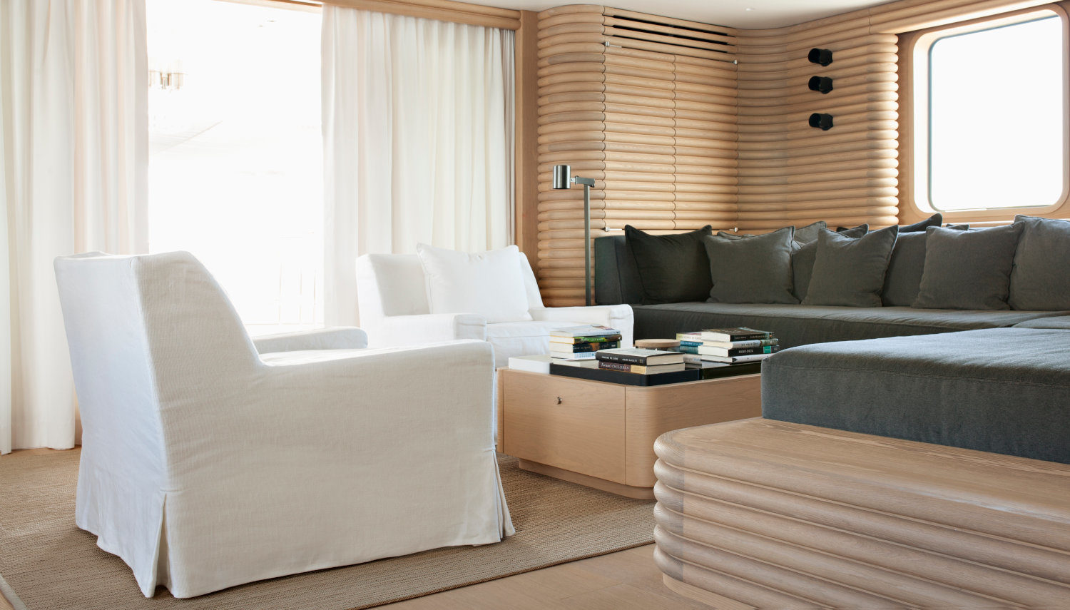 Vripack Design Studio - Refit RH3 - Interior design - Family room - Spacious couches - Creating a family home at sea - Belgian architect Vincent Van Duysen