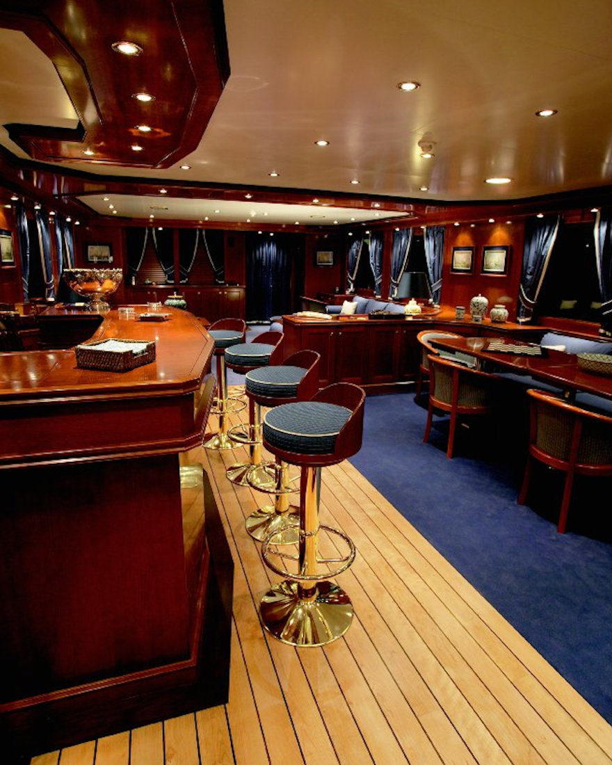 Vripack - Zeepaard - Yacht design - Interior design - Classic - Adventurous expedition yacht