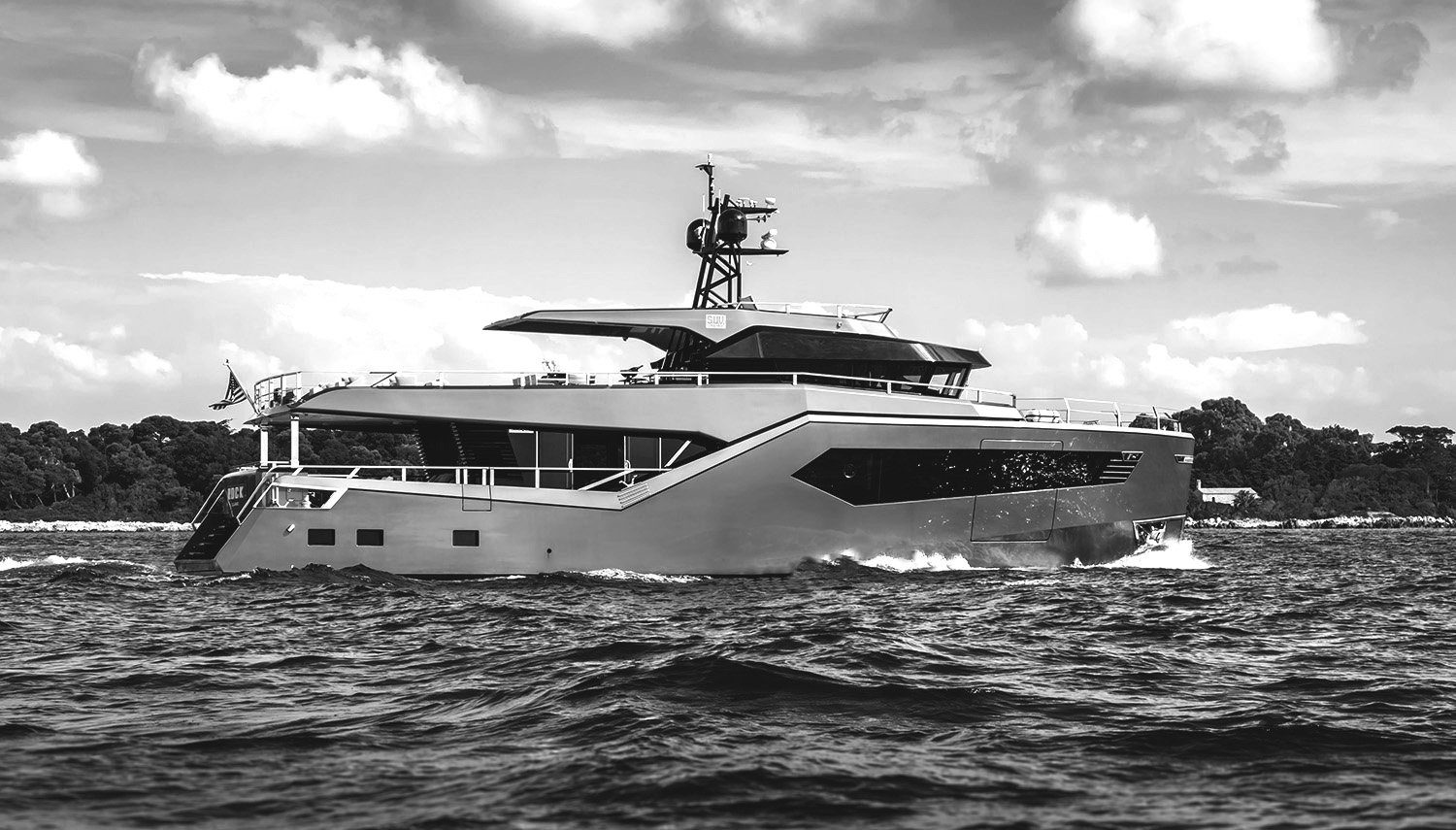 Vripack - ROCK - Exterior of this yacht - Photo Black and white