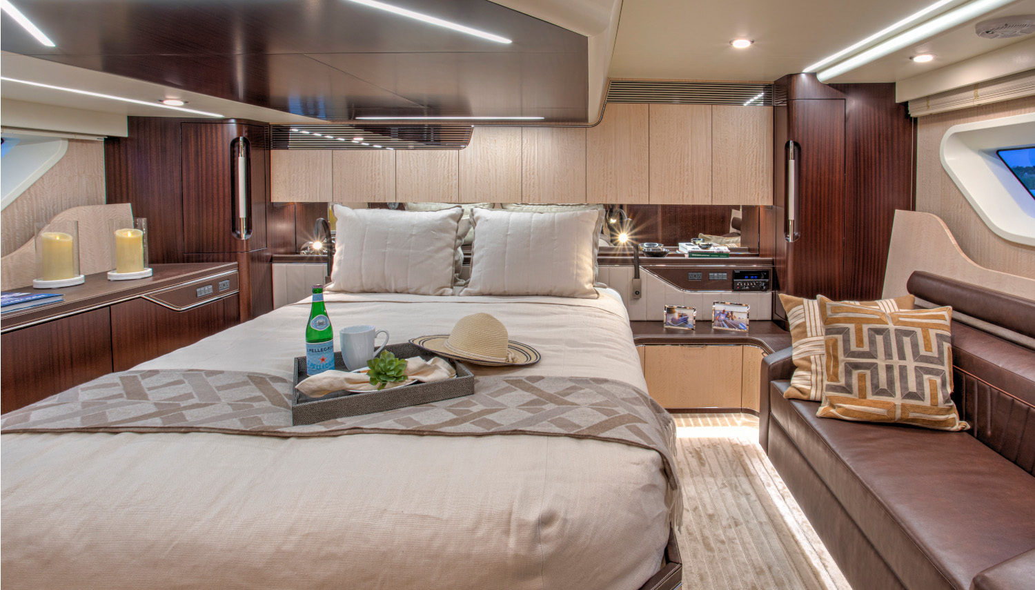 Vripack - Yachtdesign - Burger 48 Cruiser - Interior Bedroom - Luxury, natural materials